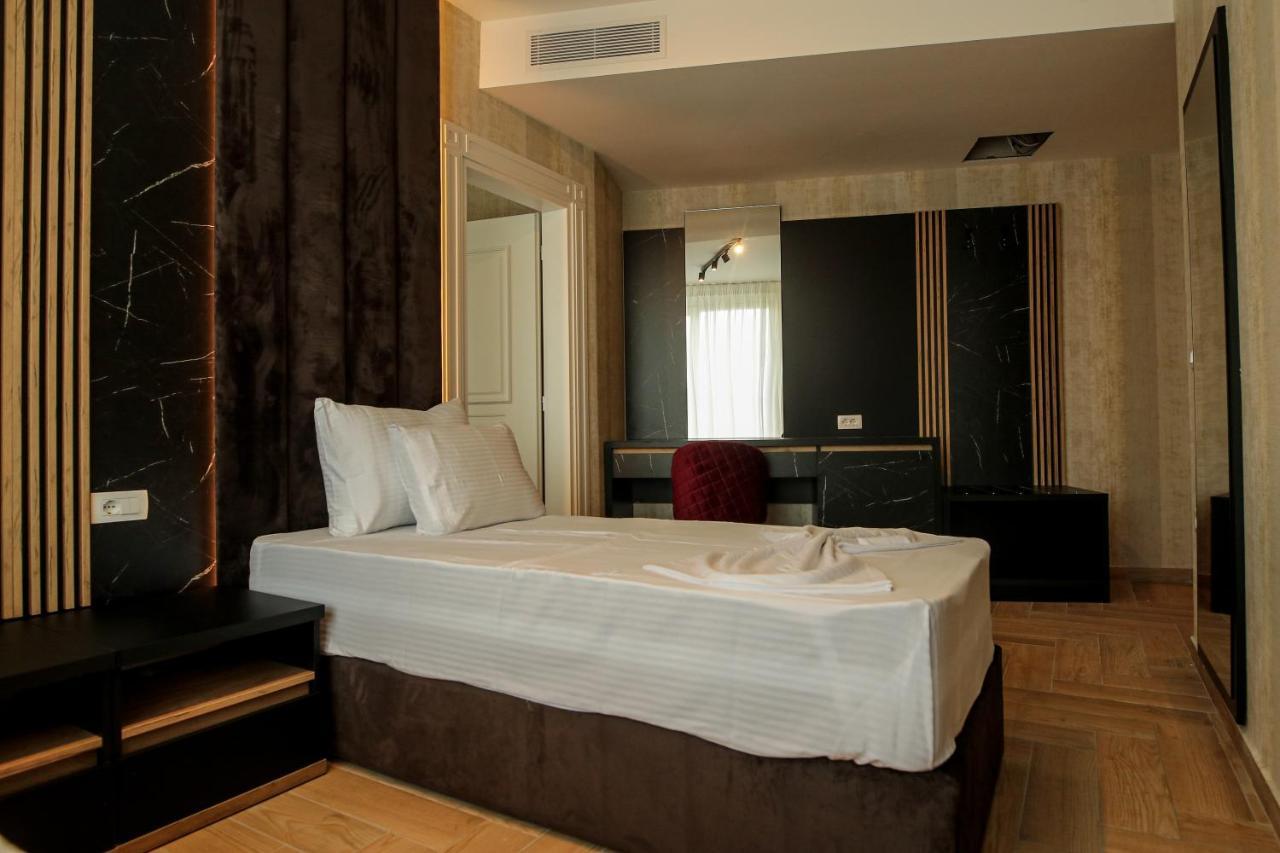 Rozafa Blu Hotel Shëngjin Екстериор снимка