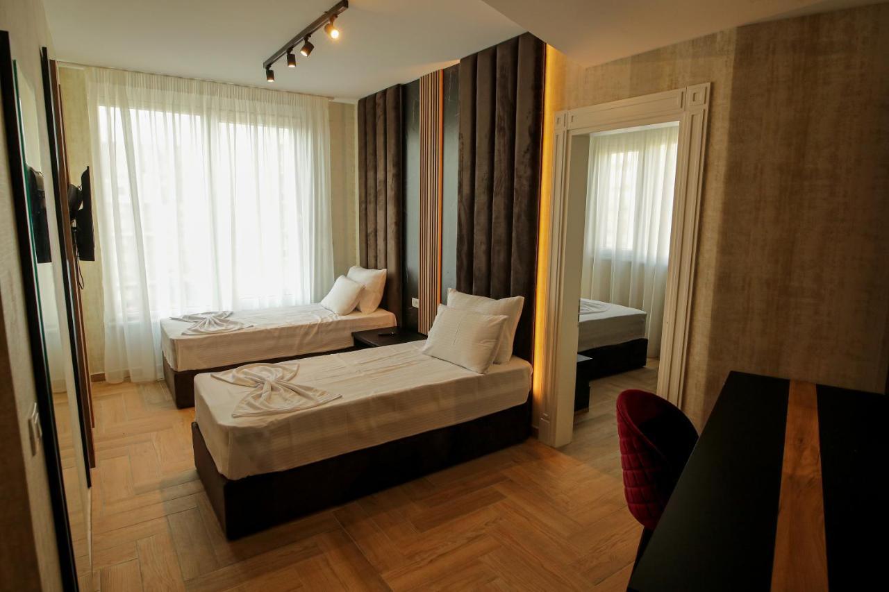 Rozafa Blu Hotel Shëngjin Екстериор снимка