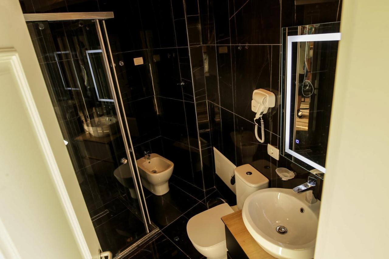 Rozafa Blu Hotel Shëngjin Екстериор снимка