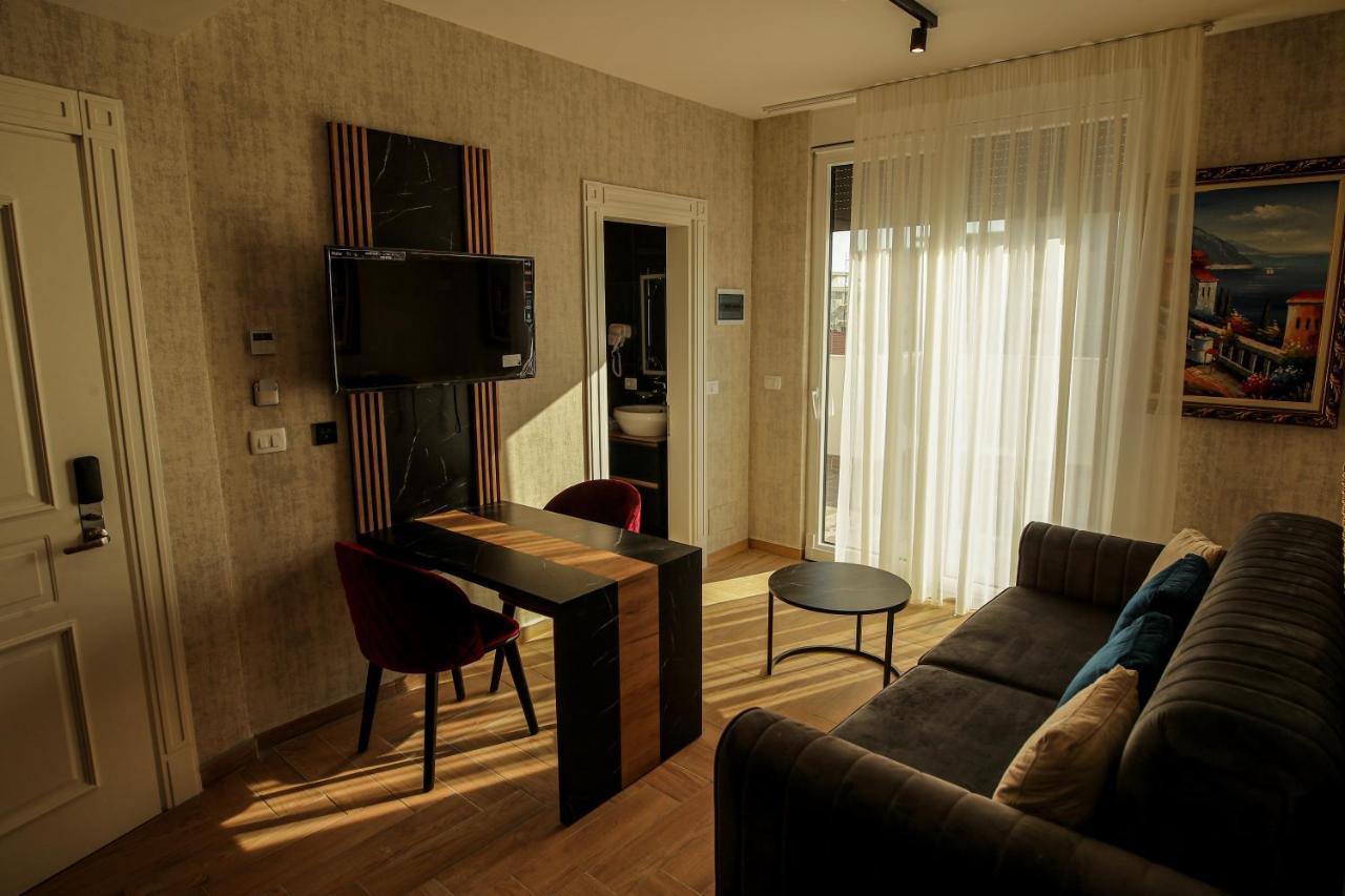 Rozafa Blu Hotel Shëngjin Екстериор снимка