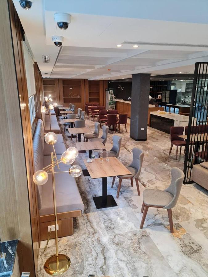 Rozafa Blu Hotel Shëngjin Екстериор снимка